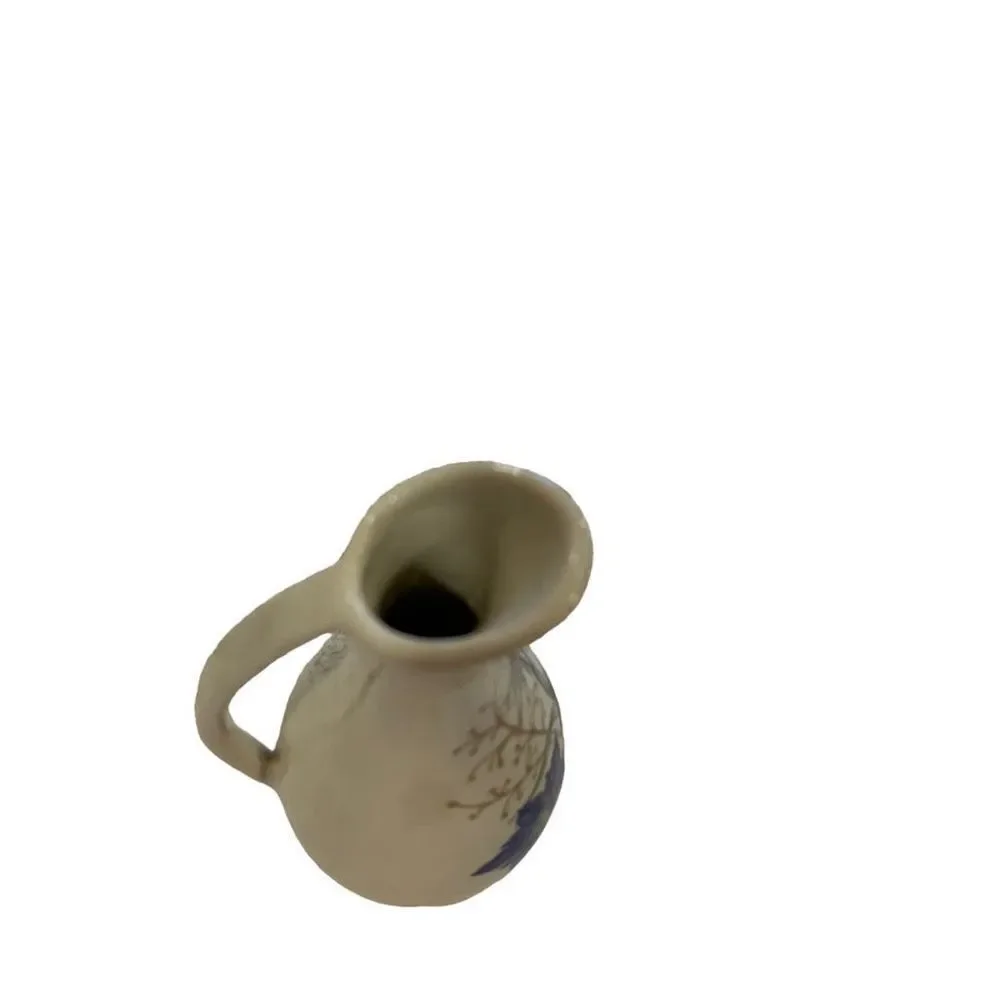 Vase (Inhalt?) Vintage Small Floral Vase with Handle 6-5/8‎ by 2-1/2” No Damage